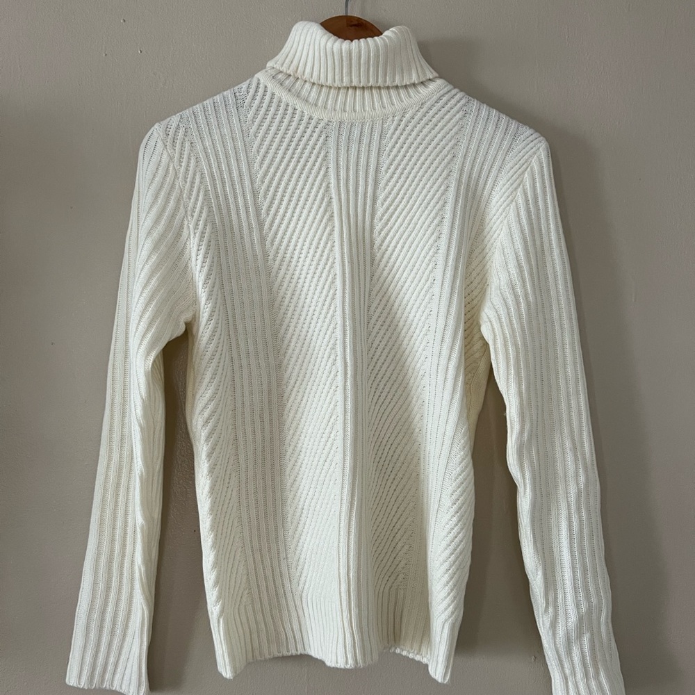 Loft Cream/White Turtleneck Sweater